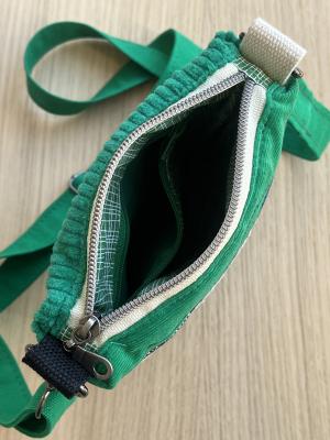 "Flickenwerk I/5" - GRASGRÜN-JEANS-CREME-SCHWARZ